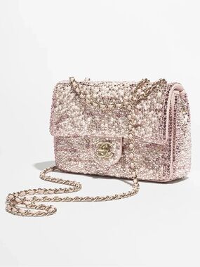 Poshmark: The Edit.